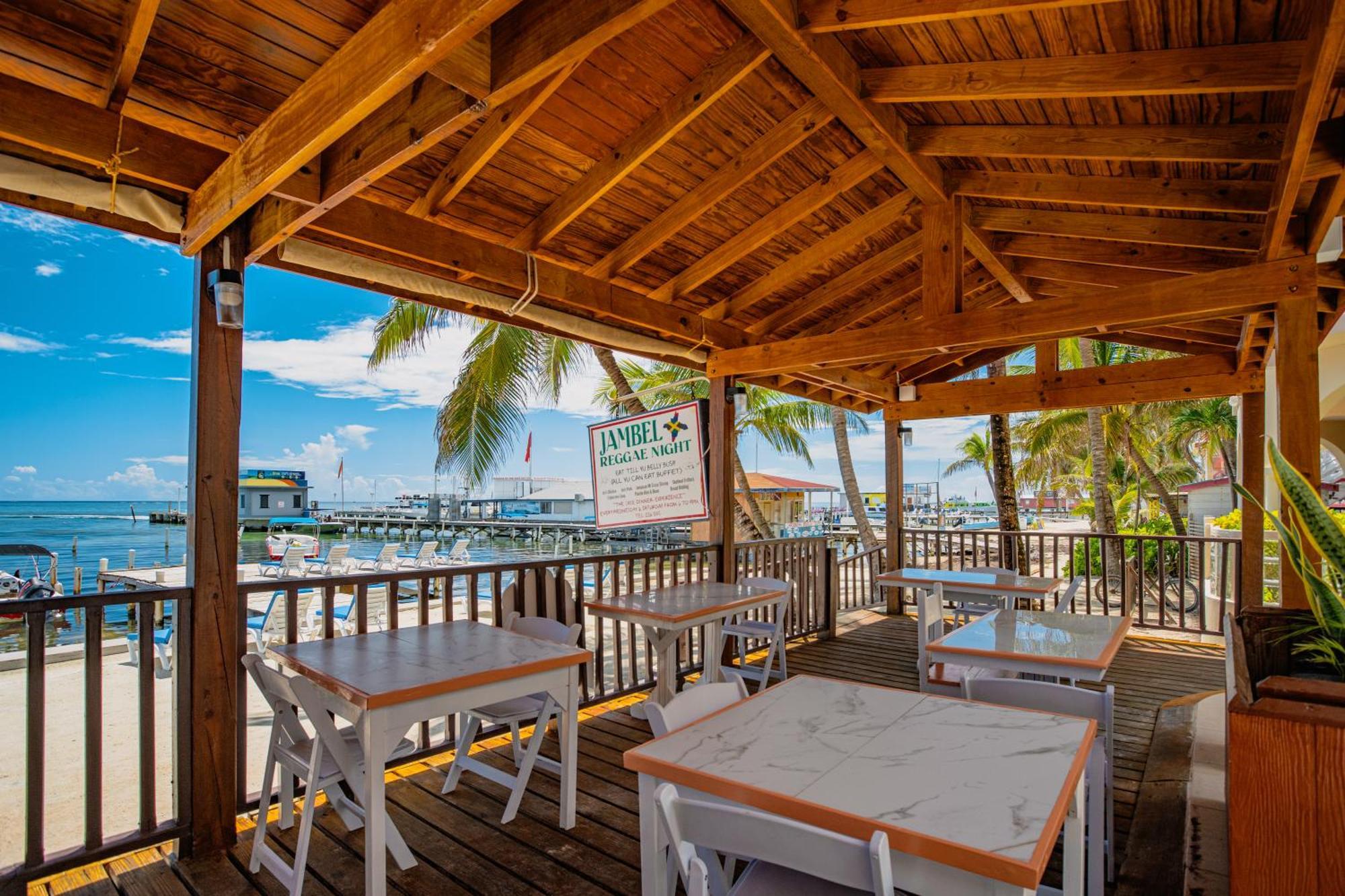 Sunbreeze Suites San Pedro  Eksteriør bilde
